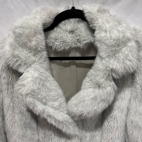 Vintage Faux Fur Coat Plush Warm USA Made Old Money Mob Wife Grandmacore Winter - Picture 4 of 16